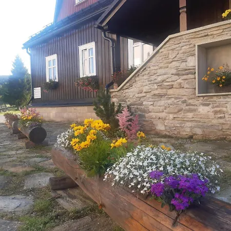 Stara Skola بيت ضيافة Dolní Malá Úpa