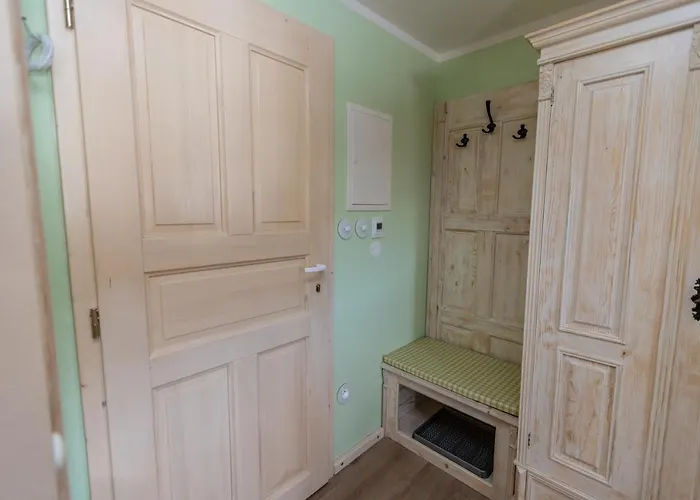 Stará škola Dolní Malá Úpa